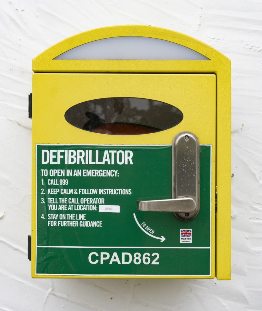 Defibrillator